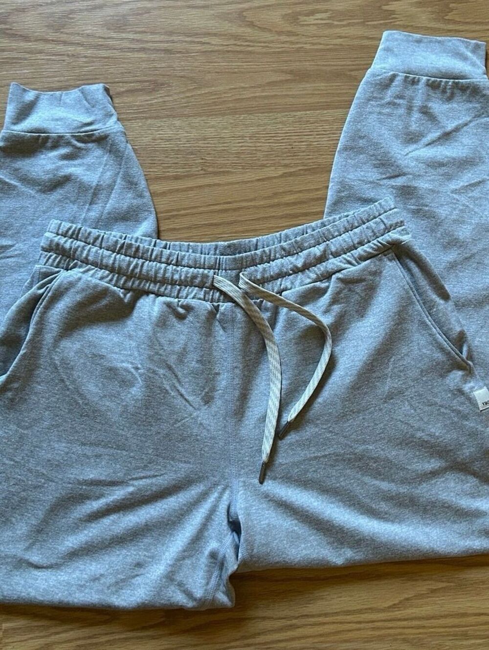 Vuori Women’s Performance Joggers Pale Grey Heather Size Small